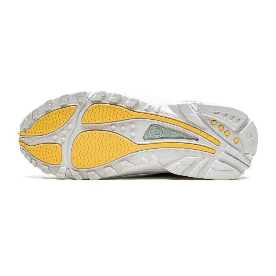 Nocta Triple White
