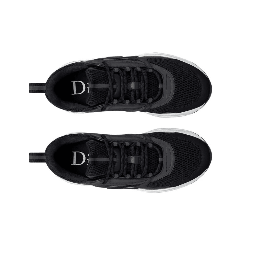 B22 Black White