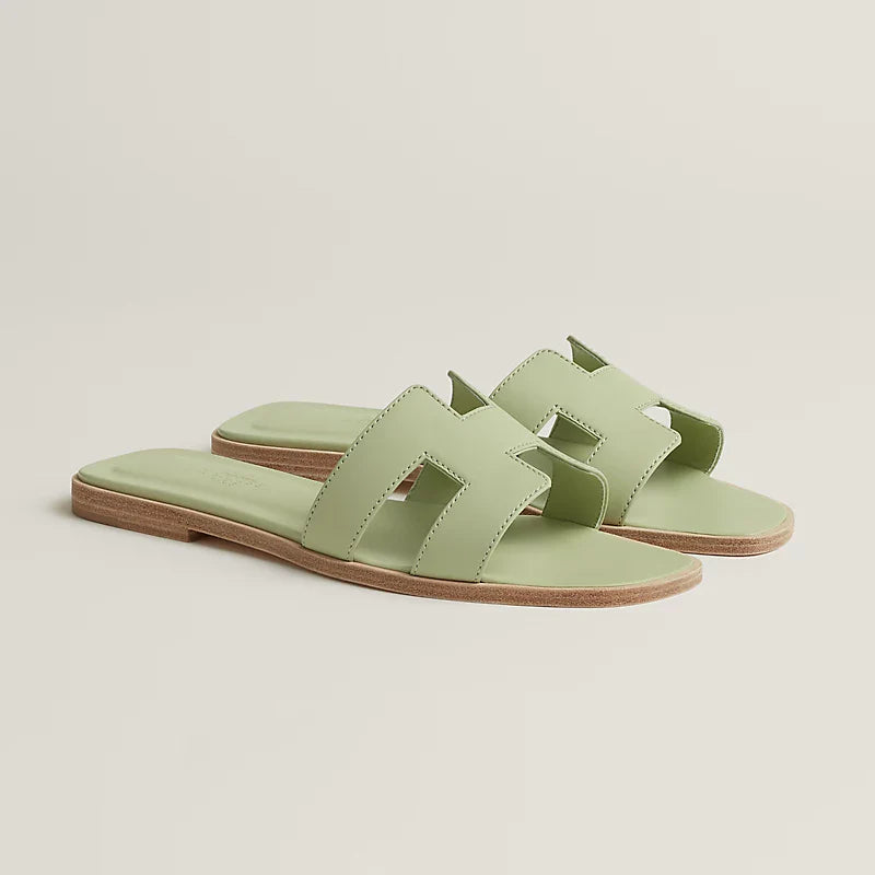 HRMS Sandalen