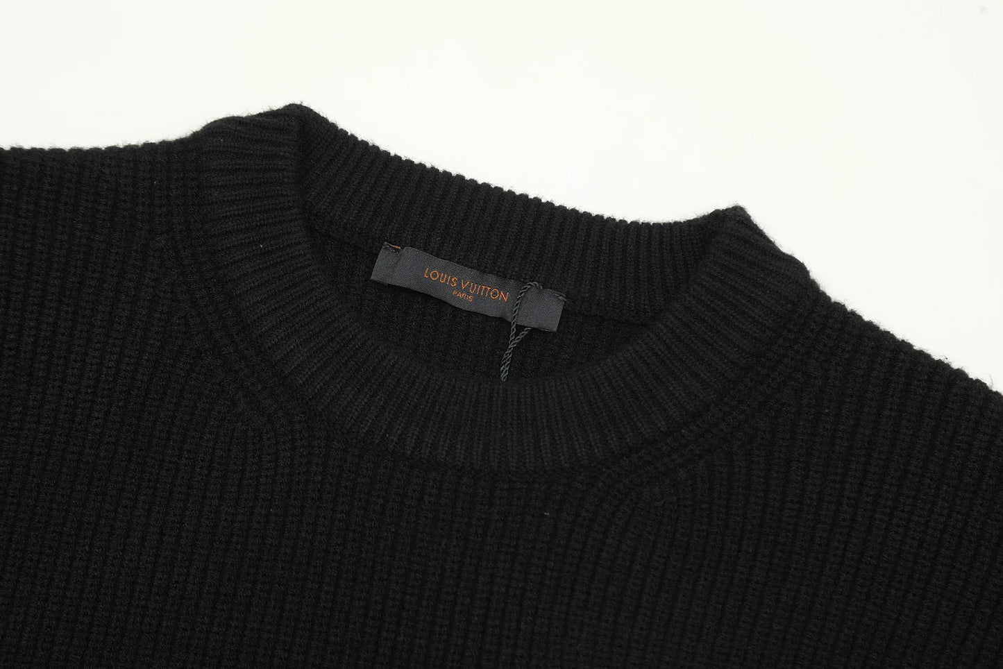 LV' Knit