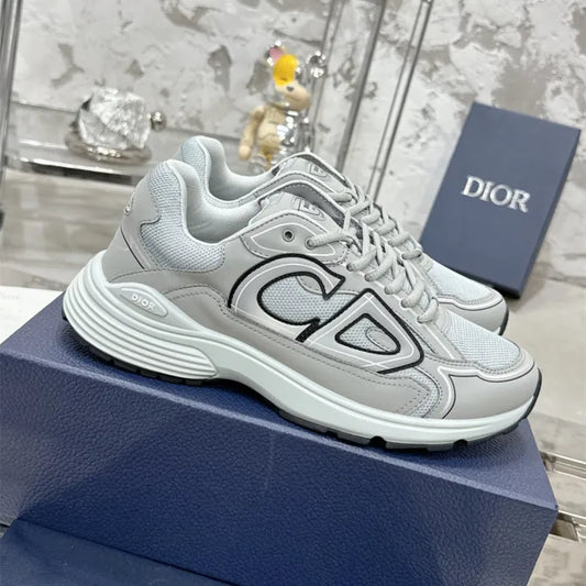 D - SNEAKERS