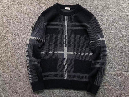 B - SWEATER