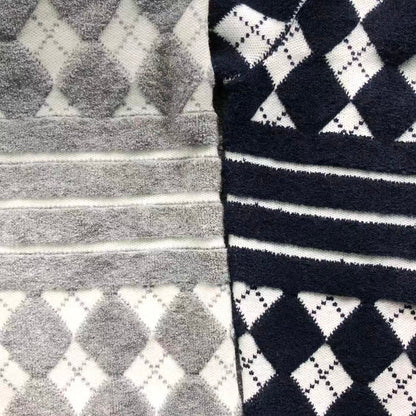T - SWEATER