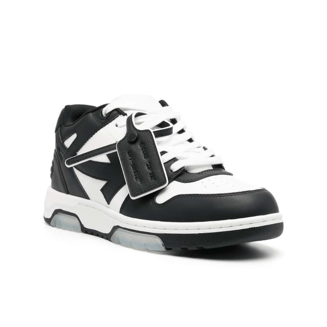 Off 'OOO' Black