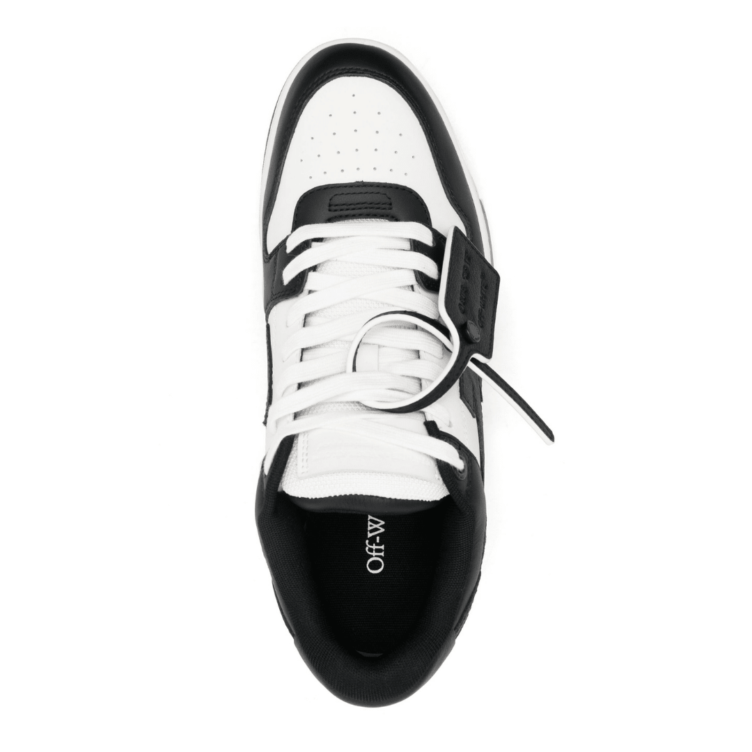 Off 'OOO' Black
