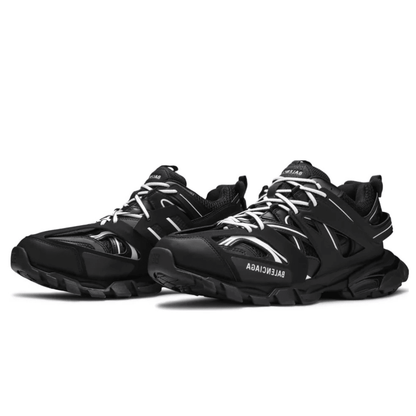 Track 3.0 Black White