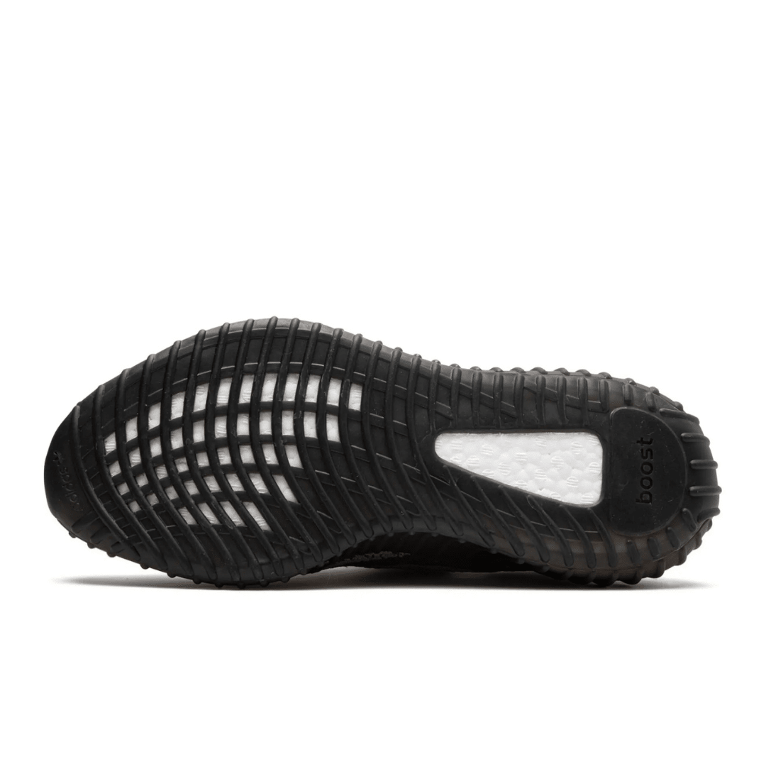 YZY - 350 'Carbon Beluga'
