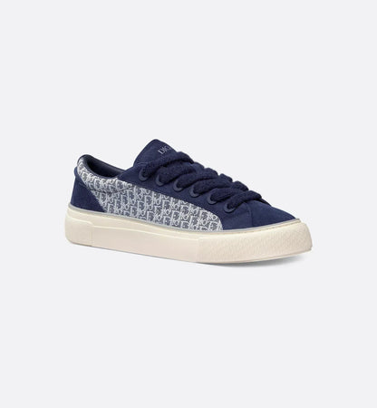 B33 Spin Sneaker