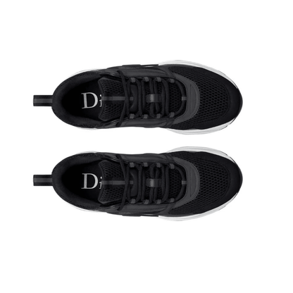 B22 Black White
