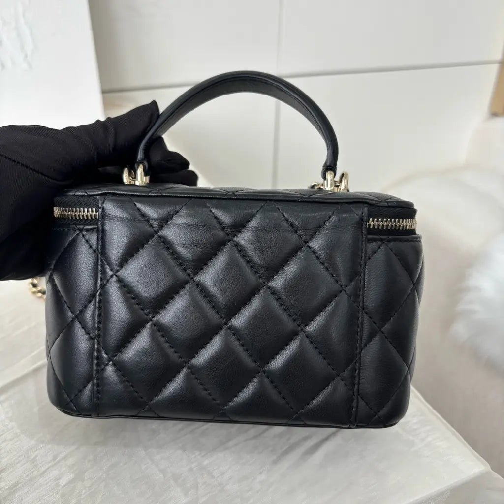 PINK BOX VANITY BAG- MIT SPIEGEL