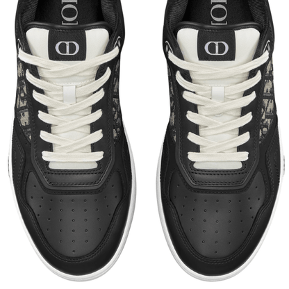 B27 Monogram Black White