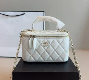 PINK BOX VANITY BAG- MIT SPIEGEL