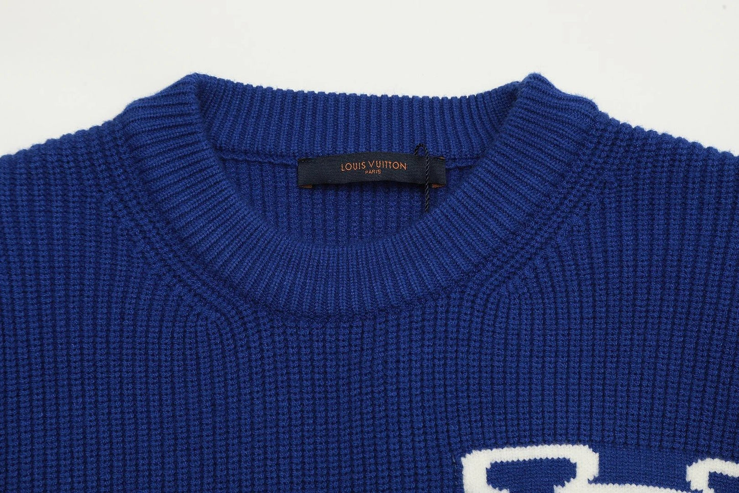 LV' Knit