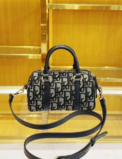 D - Tasche