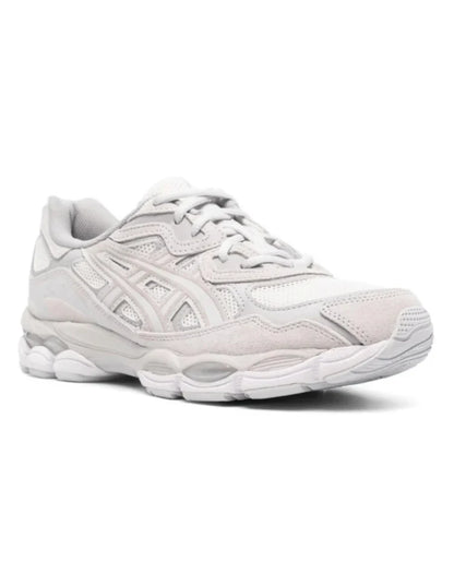 RUNNER SNEAKERS
