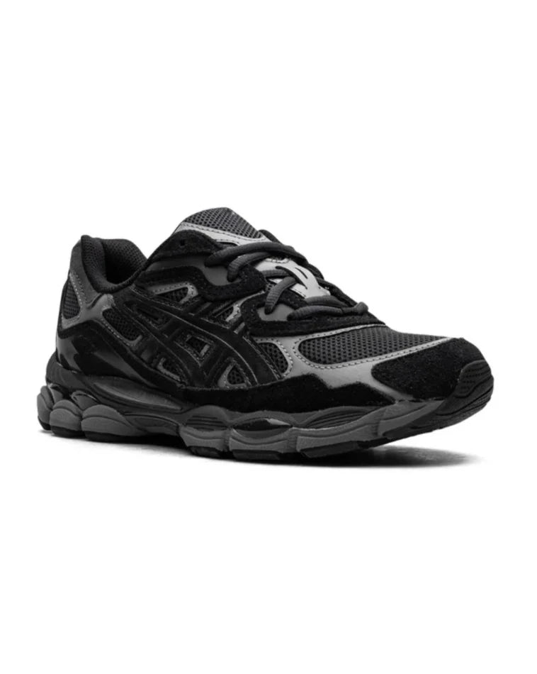 RUNNER SNEAKERS