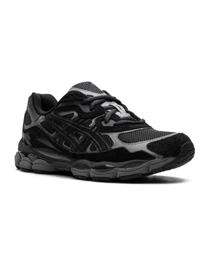 RUNNER SNEAKERS