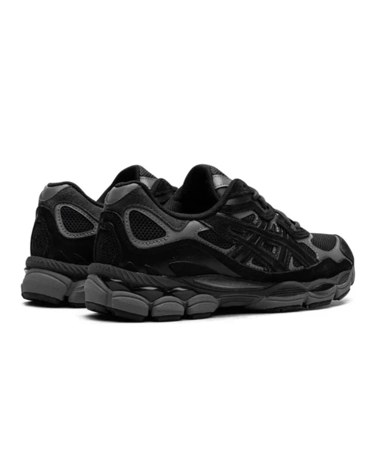 RUNNER SNEAKERS