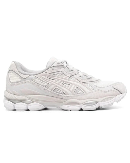 RUNNER SNEAKERS