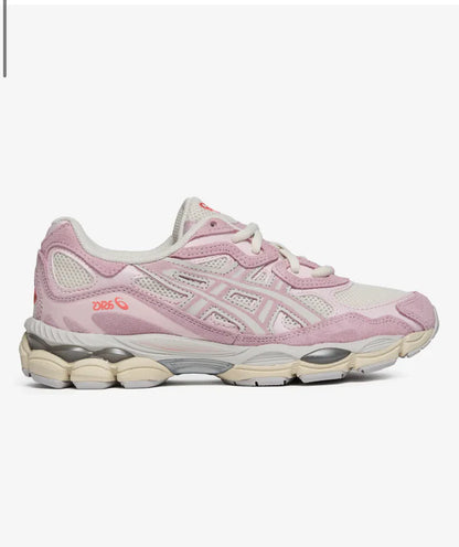 RUNNER SNEAKERS
