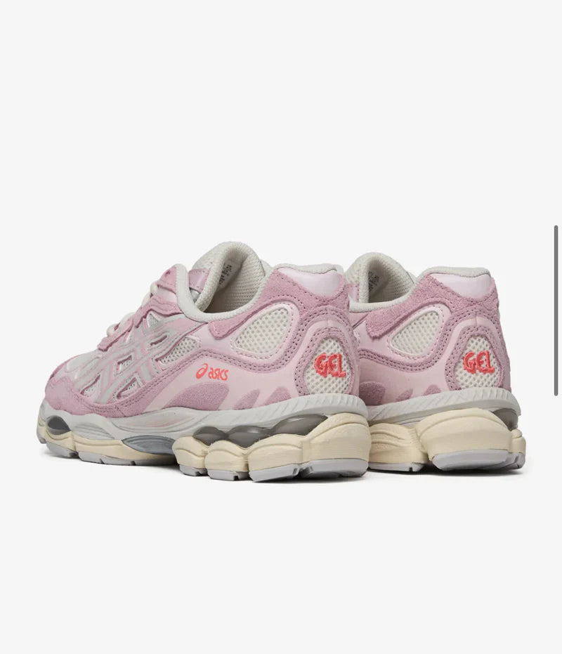 RUNNER SNEAKERS