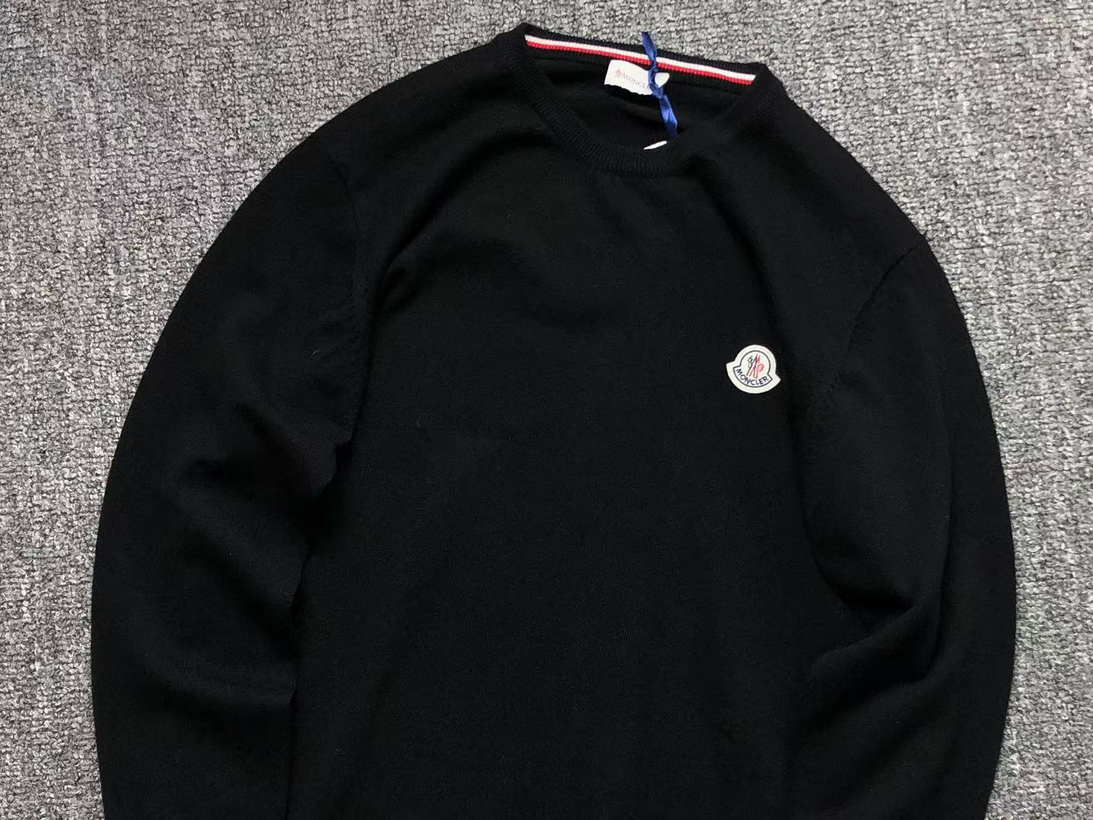 M SWEATER