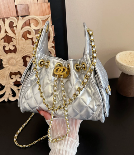 Tusela Tasche 2026