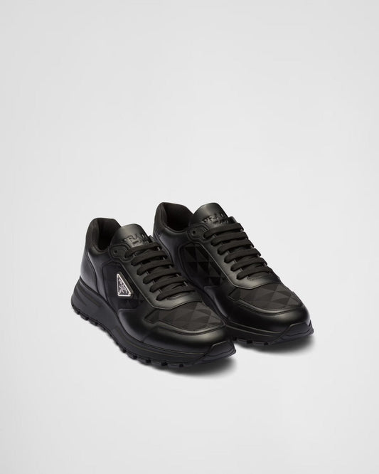 High-Top-Sneaker aus Leder und Re-Nylon