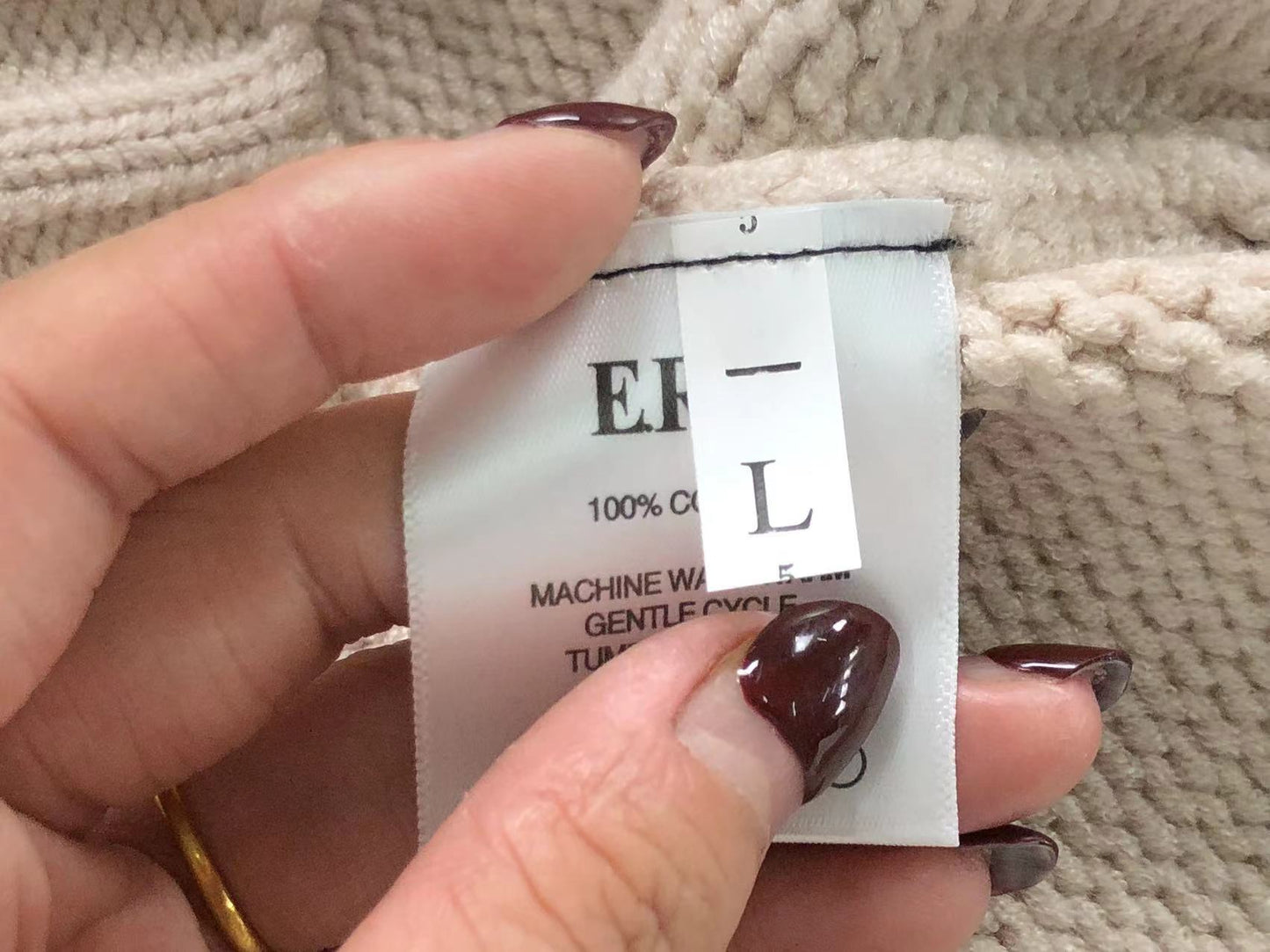 E - SWEATER