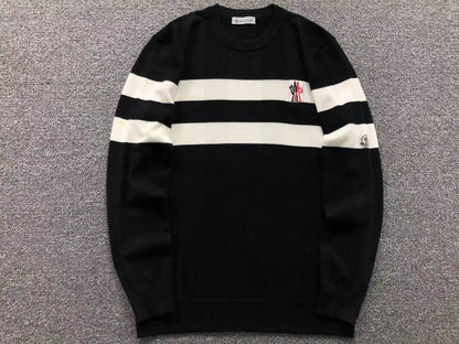 M - SWEATER