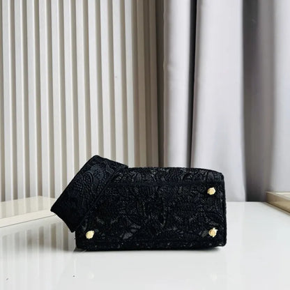 D - TASCHE