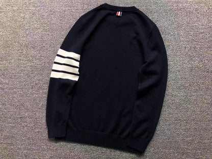 T - SWEATER