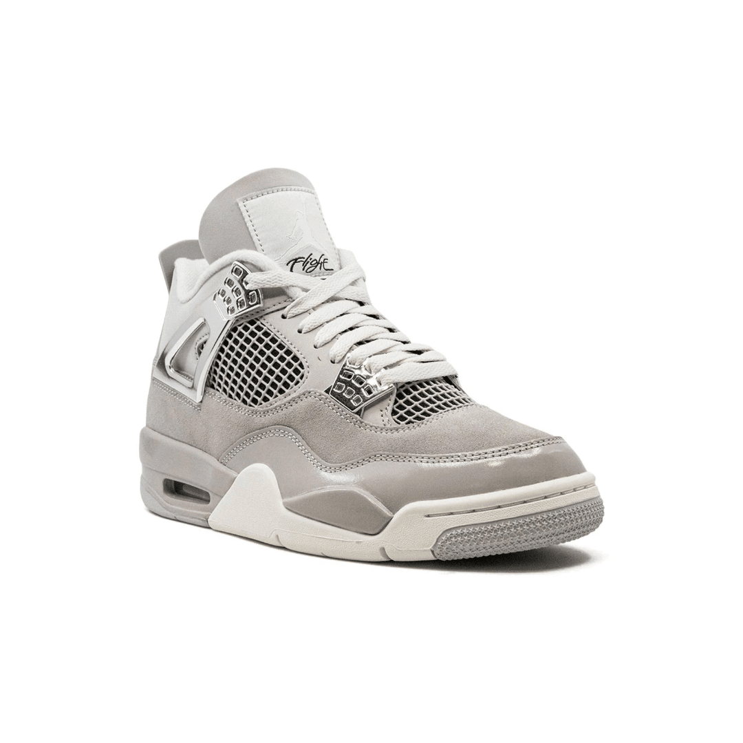 J4 Retro 'Frozen Moments'