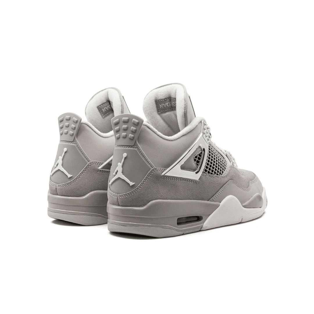 J4 Retro 'Frozen Moments'