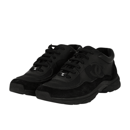 Runner Triple Black